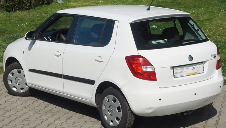 Skoda Fabia cena 17000 przebieg: 157000, rok produkcji 2009 z Bogatynia małe 667